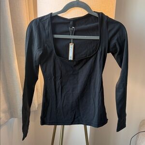 SKIMS Black Long Sleeve Women's Top